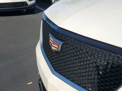 Certified 2023 Cadillac XT6 Sport w/ Technology Package image 10