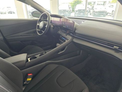 New 2026 Hyundai Elantra SEL FWD image 39