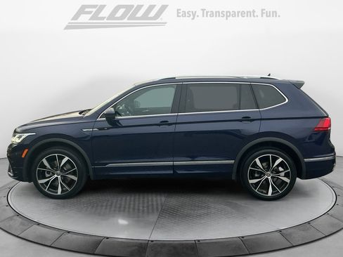 Used 2023 Volkswagen Tiguan SEL R-Line image 5