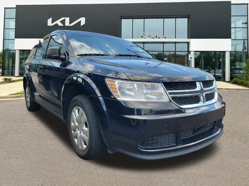 Used 2017 Dodge Journey SE w/ Comfort/Convenience Group AWD/4WD image 1