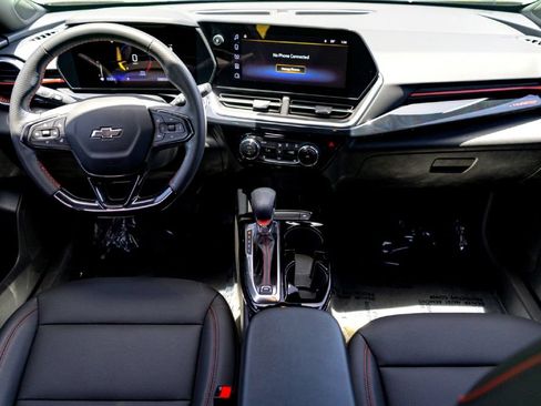 Used 2025 Chevrolet Trax RS w/ Driver Confidence Package FWD image 22