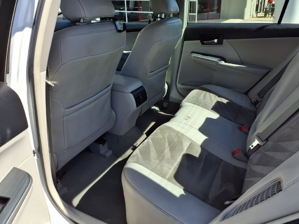 Used 2012 Toyota Camry XLE w/ Leather Pkg FWD image 22