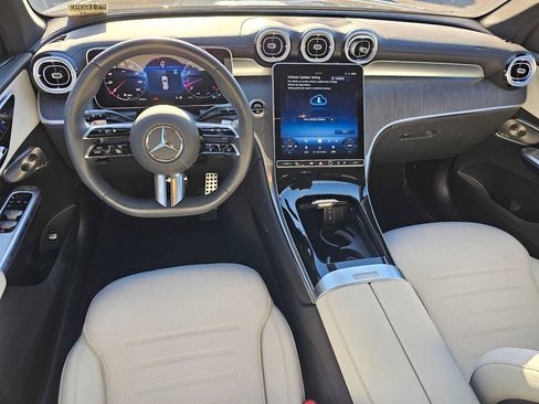 Used 2026 Mercedes-Benz GLC 300 4MATIC image 17