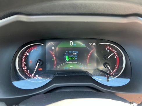 Used 2024 Toyota RAV4 XLE AWD/4WD image 11