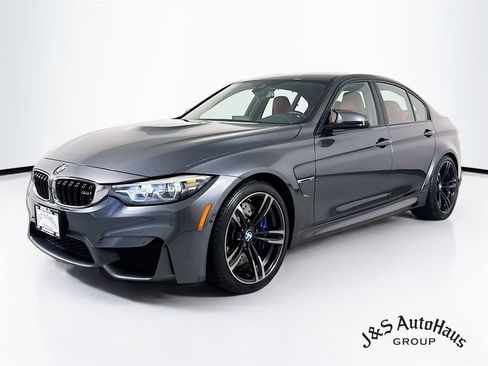 Used 2018 BMW M3 image 3