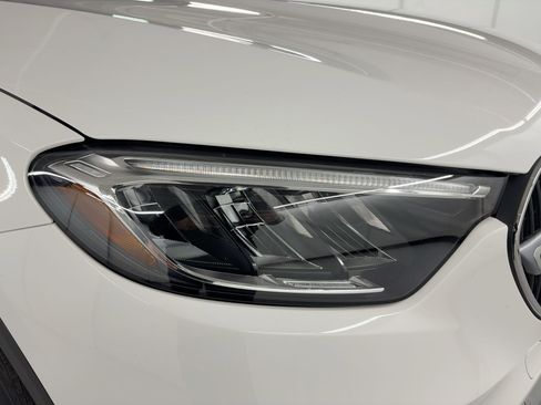 Certified 2025 Mercedes-Benz GLC 300 image 11