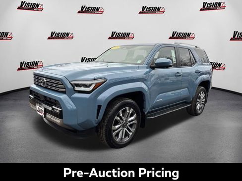 Used 2025 Toyota 4Runner Limited image 1