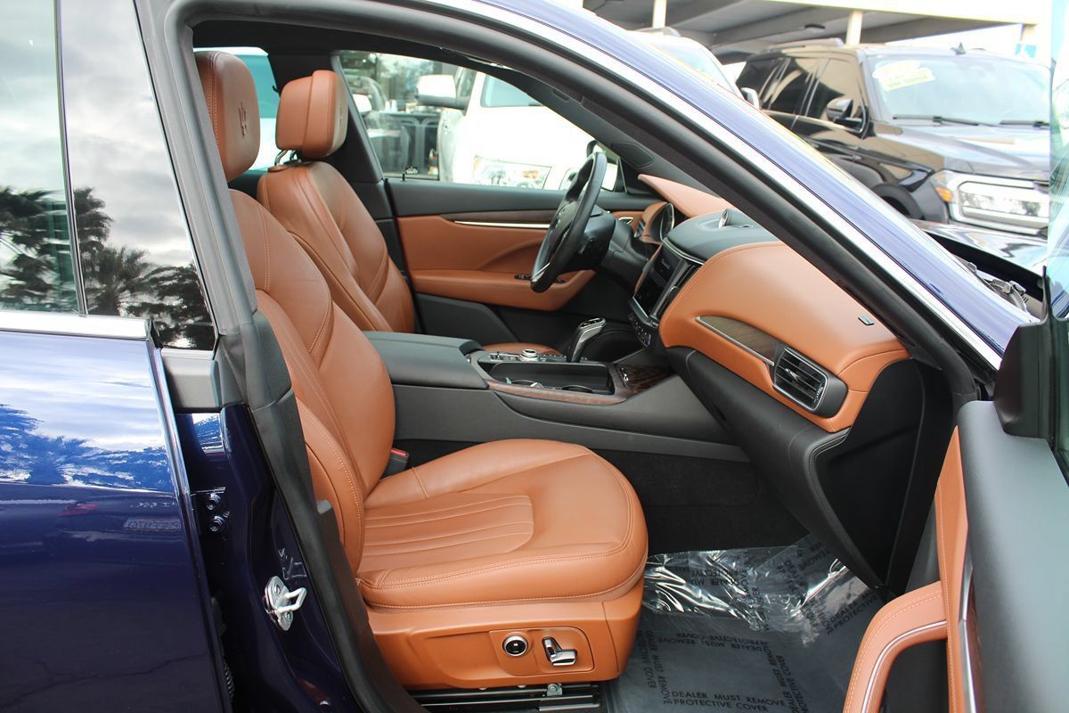 Used 2021 Maserati Levante AWD/4WD image 25