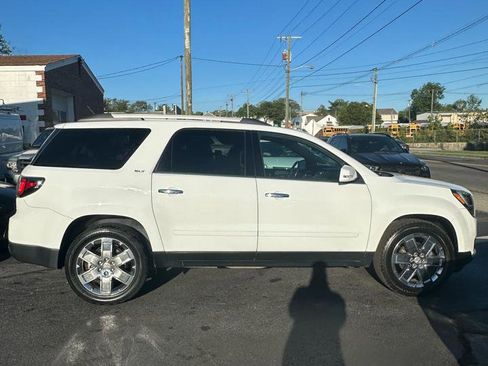 Used 2017 GMC Acadia Limited SLT image 7