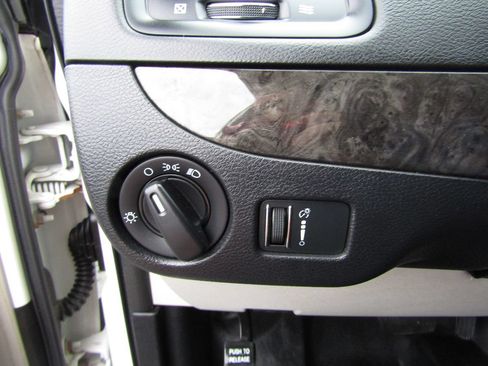 Used 2013 RAM C/V Tradesman FWD image 11
