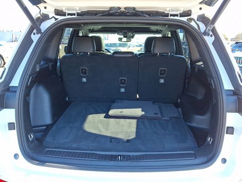 Used 2024 Jeep Grand Cherokee Altitude image 29