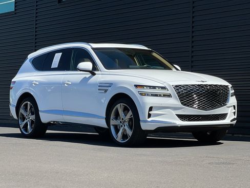 Used 2024 Genesis GV80 2.5T w/ Prestige Package AWD/4WD image 10