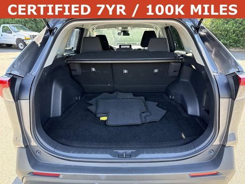 Used 2025 Toyota RAV4 LE AWD/4WD image 12