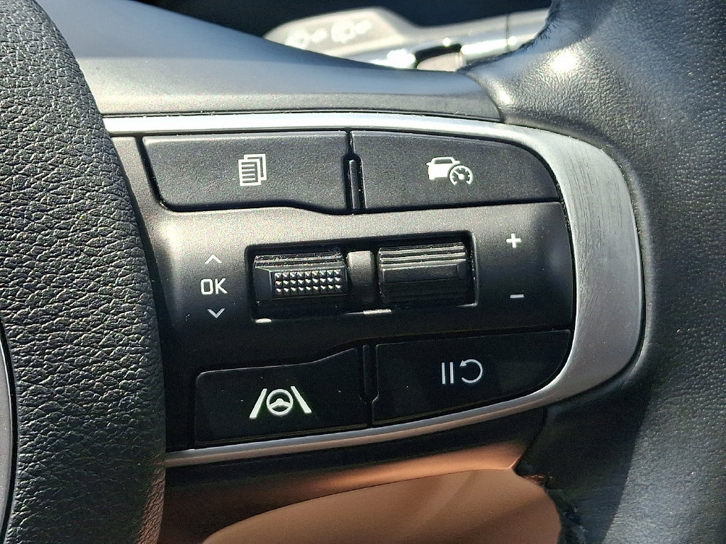 Used 2023 Kia Sportage EX FWD image 23