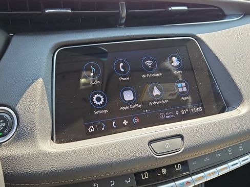 Certified 2022 Cadillac XT4 Luxury w/ Cold Weather Package FWD image 14