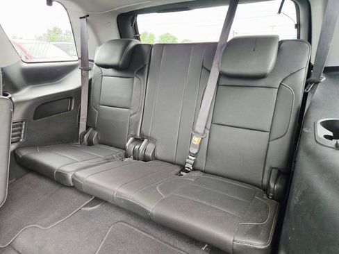 Used 2019 GMC Yukon SLT AWD/4WD image 11