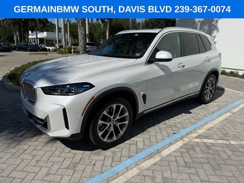Certified 2024 BMW X5 sDrive40i w/ Premium Package RWD image 2