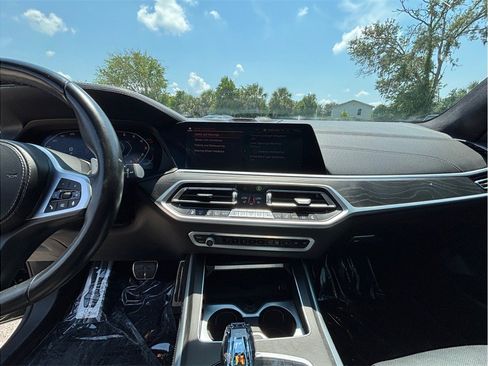 Used 2021 BMW X7 M50i w/ Executive Package AWD/4WD image 11