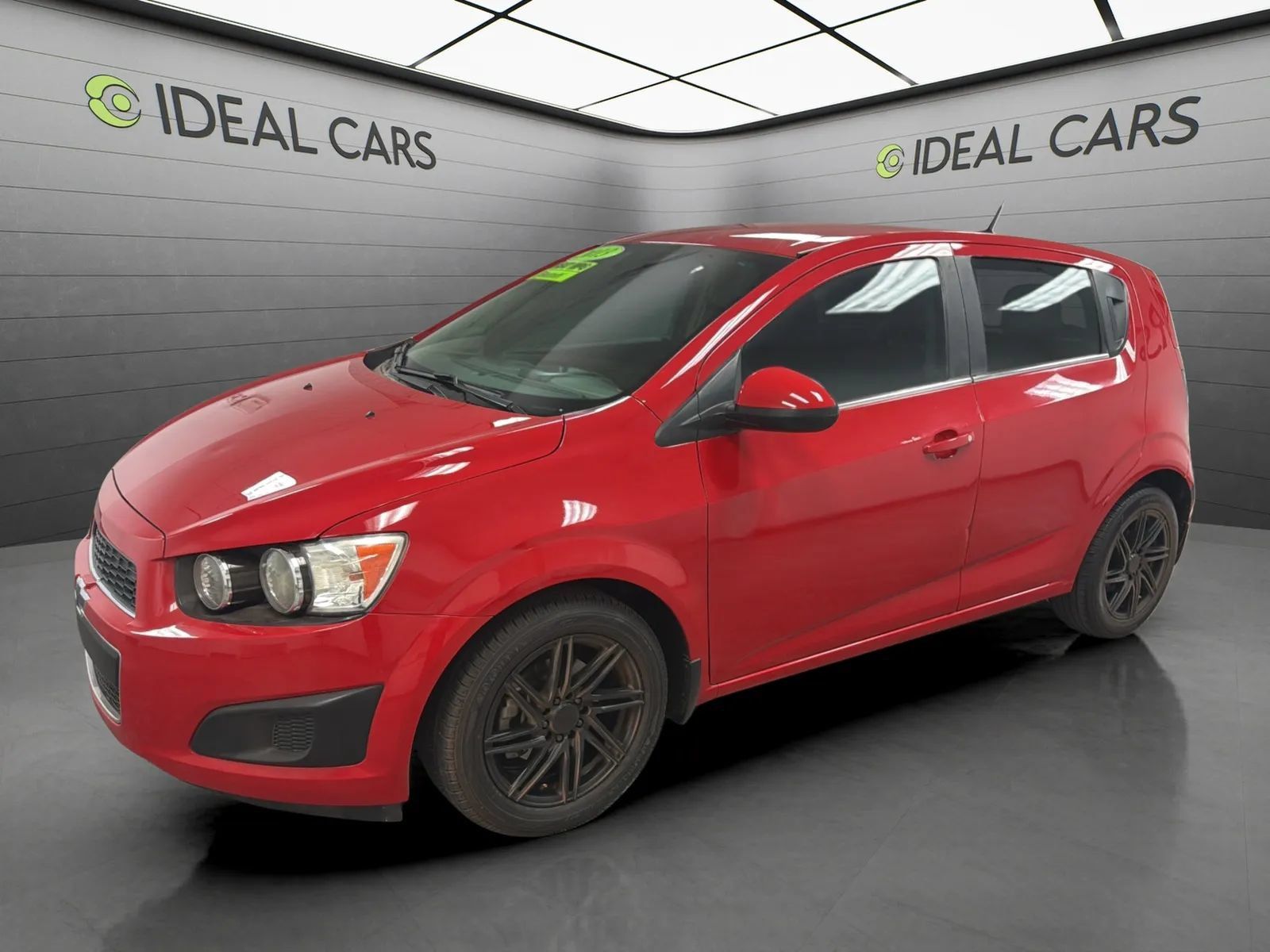 Used 2013 Chevrolet Sonic LT FWD image 1