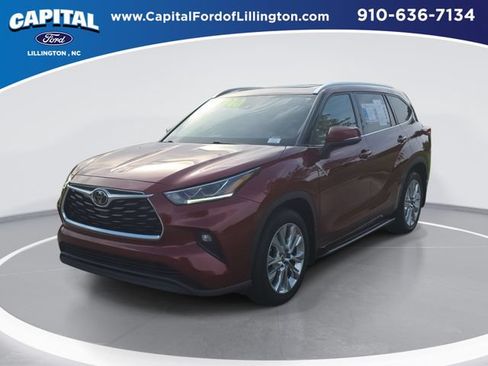 Used 2022 Toyota Highlander Limited AWD/4WD image 1