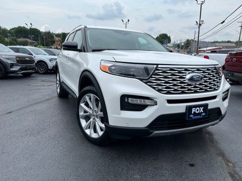 Certified 2024 Ford Explorer Platinum w/ Technology Package AWD/4WD image 2