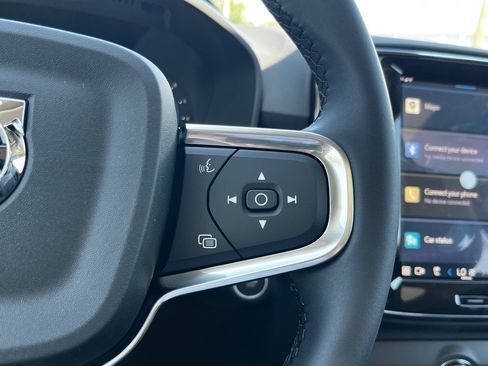 New 2025 Volvo XC40 B5 Core w/ Protection Package Premier image 15