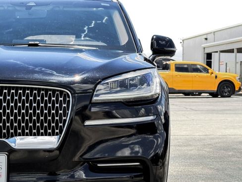 Used 2020 Lincoln Aviator Reserve w/ Elements Package Plus AWD/4WD image 5
