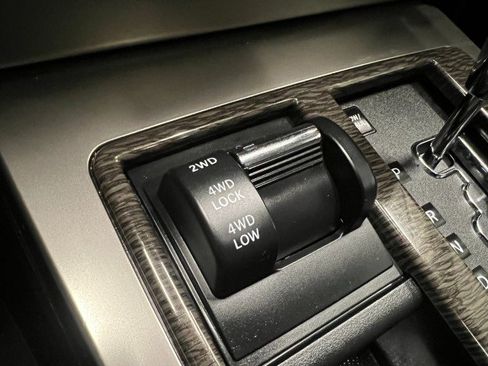 Used 2012 Jeep Liberty Limited Jet w/ Comfort/Convenience Group image 20