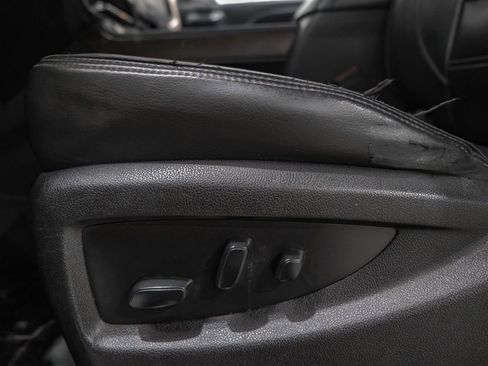 Used 2018 GMC Sierra 3500 Denali w/ Duramax Plus Package image 29