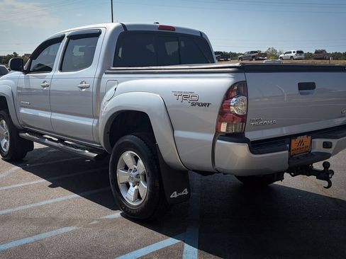 Used 2011 Toyota Tacoma 4x4 Double Cab w/ TRD Sport Pkg image 19