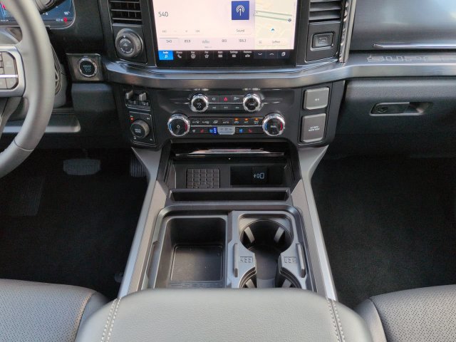 New 2026 Ford F250 Lariat w/ Black Appearance Package AWD/4WD image 18