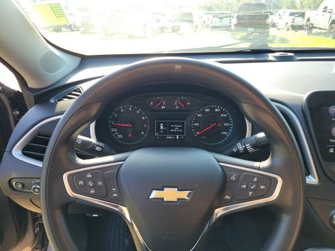 Used 2024 Chevrolet Malibu LT FWD image 19