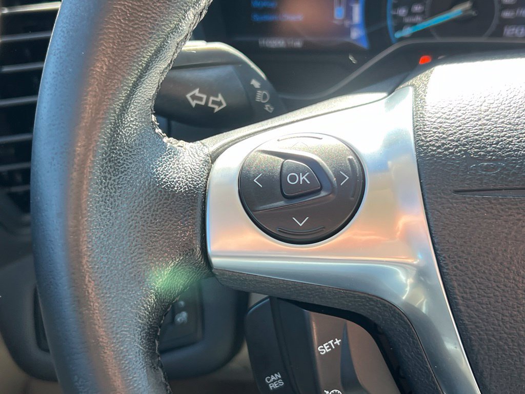 Used 2015 Ford C-MAX SE w/ Equipment Group 202A FWD image 29