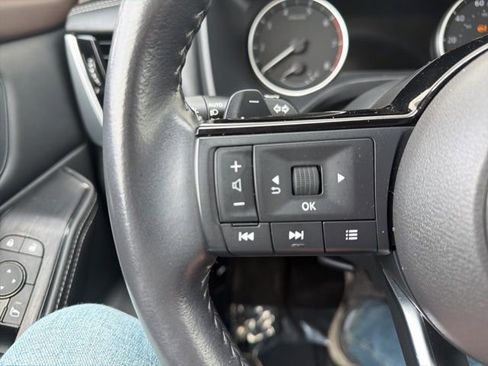 Used 2023 Nissan Rogue SV w/ SV Premium Package image 20