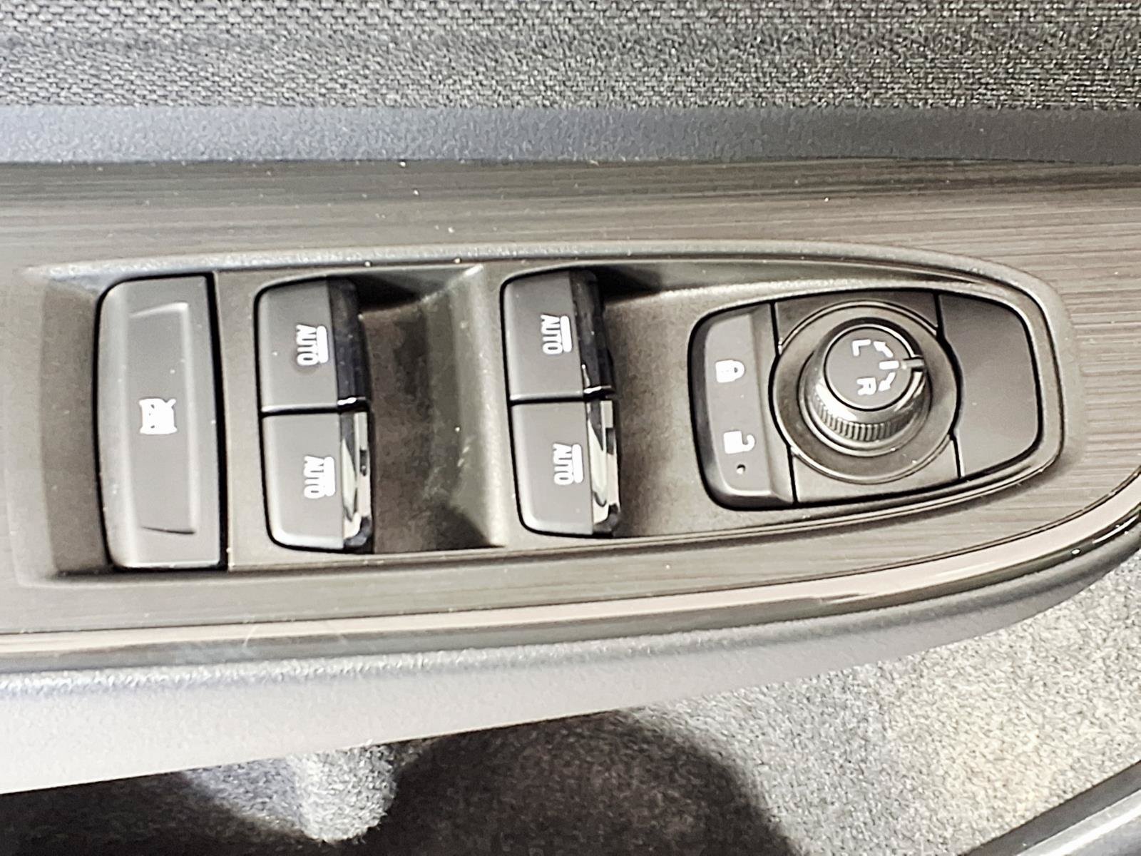 Used 2026 Subaru Outback Premium AWD/4WD image 15