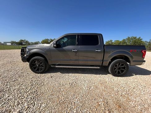 Used 2016 Ford F150 XLT w/ Equipment Group 302A Luxury AWD/4WD image 4