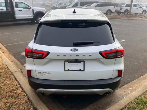 Used 2025 Ford Escape Active image 29