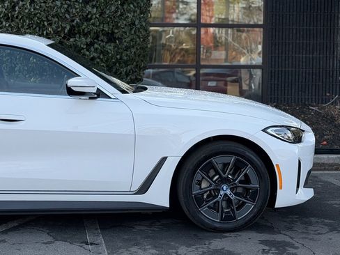 Used 2023 BMW i4 eDrive35 image 23