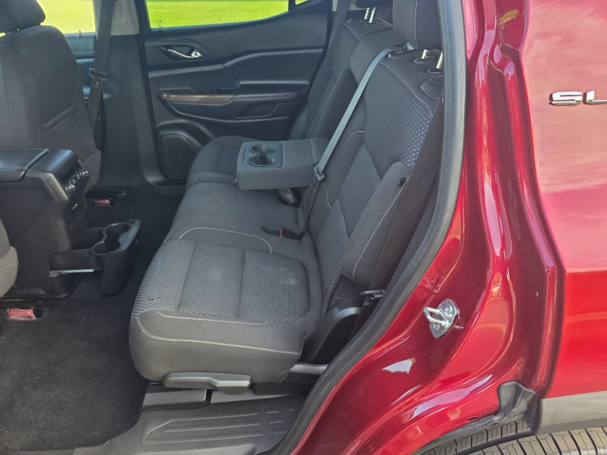 Used 2020 GMC Acadia SLE FWD image 35