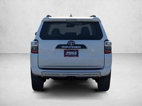 Used 2020 Toyota 4Runner TRD Off-Road AWD/4WD image 6