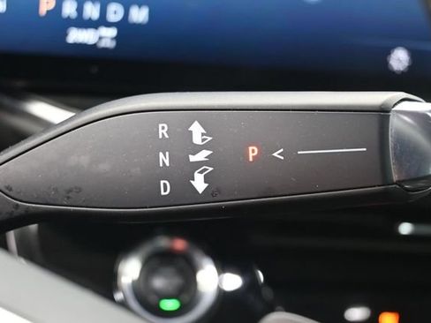 Used 2024 Buick Envision Preferred AWD/4WD image 21
