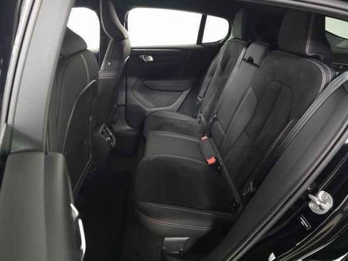 Certified 2023 Volvo C40 P8 Recharge Ultimate image 34