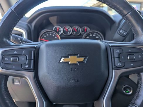 Used 2022 Chevrolet Silverado 1500 LT RWD image 21