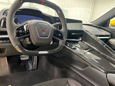 New 2025 Chevrolet Corvette Z06 image 10