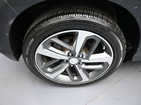 Used 2020 Hyundai Kona Ultimate AWD/4WD image 12