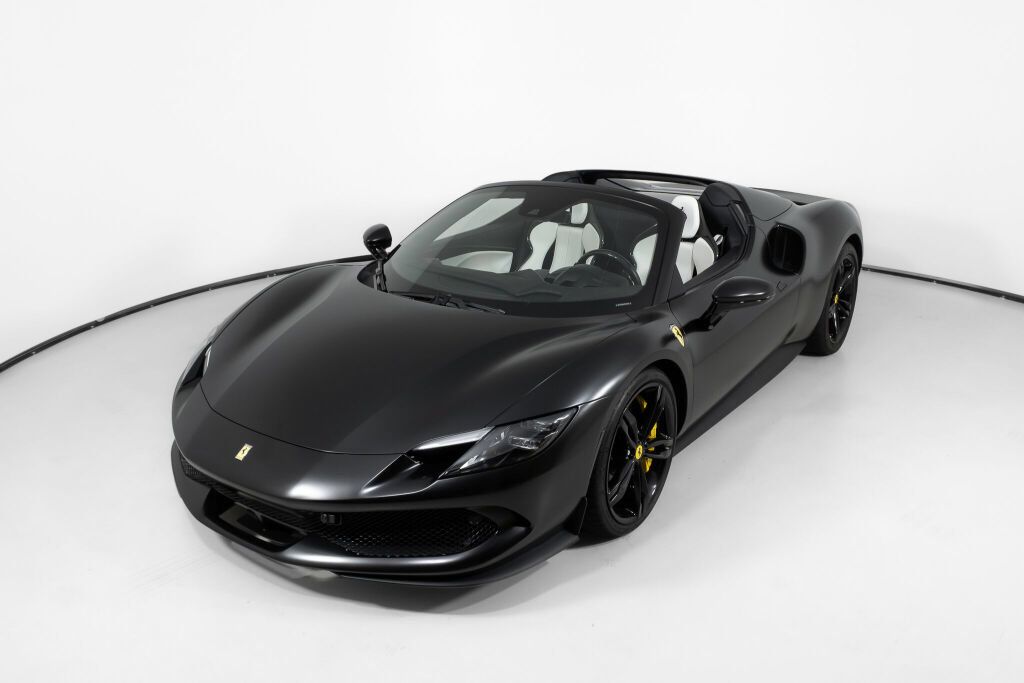 Used 2025 Ferrari 296 GTS RWD image 2