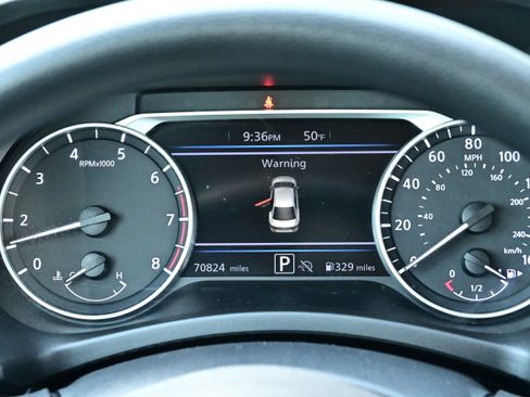 Used 2024 Nissan Sentra SV FWD image 18
