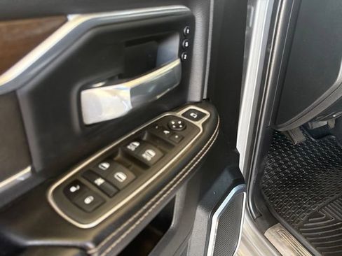 Used 2022 RAM 3500 Laramie AWD/4WD image 15