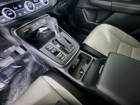 Used 2024 Honda CR-V EX image 25