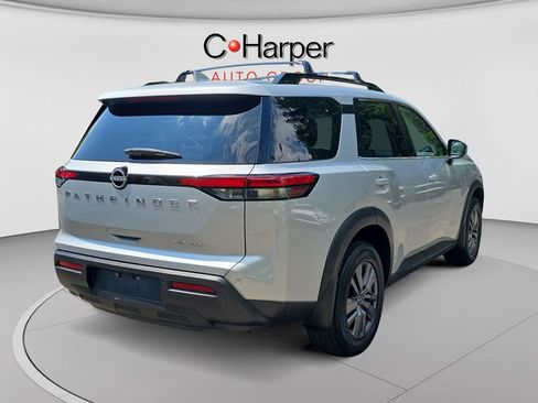 Used 2023 Nissan Pathfinder SV w/ Lighting Package (N92) AWD/4WD image 3